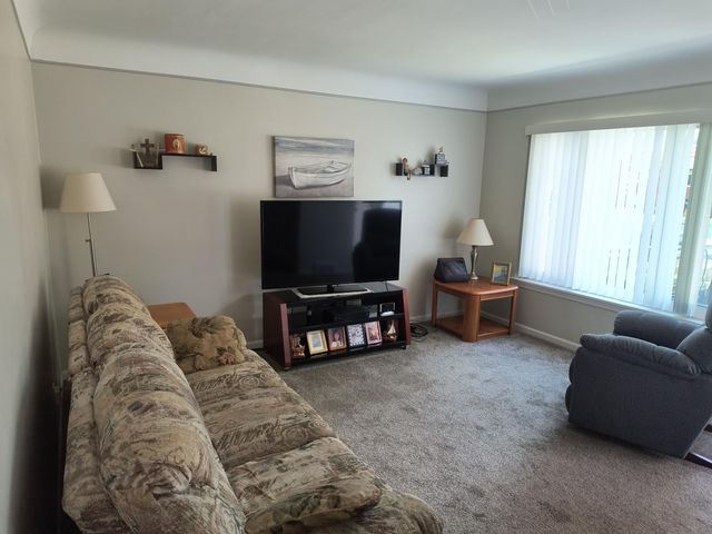 24252 Johnston Avenue, Eastpointe City, MI 48021