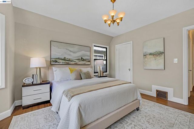 885 Rodney Dr, San Leandro, CA 94577
