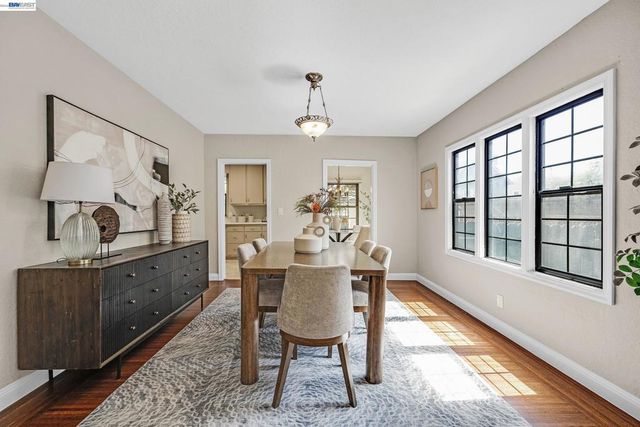 885 Rodney Dr, San Leandro, CA 94577