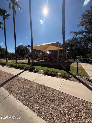 1318 S SABINO Drive, Gilbert, AZ 85296