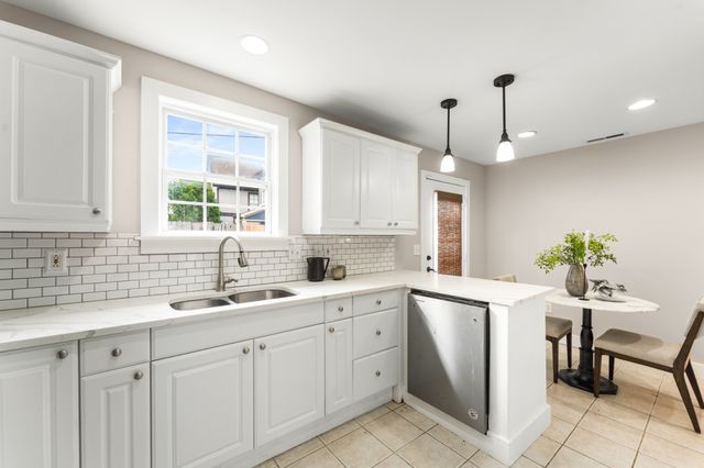 2222 30th Ave, S, Nashville, TN 37212