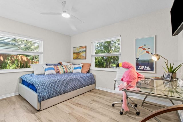 4665 WOODLAND DRIVE, St Petersburg, FL 33708