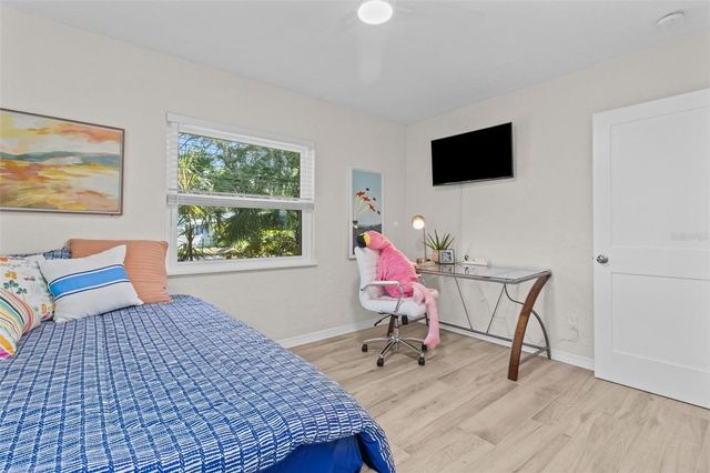 4665 WOODLAND DRIVE, St Petersburg, FL 33708