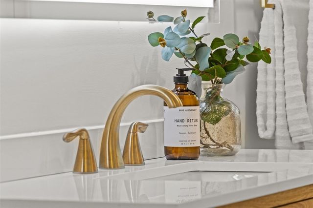 4665 WOODLAND DRIVE, St Petersburg, FL 33708