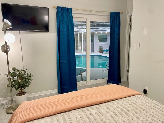 4665 WOODLAND DRIVE, St Petersburg, FL 33708