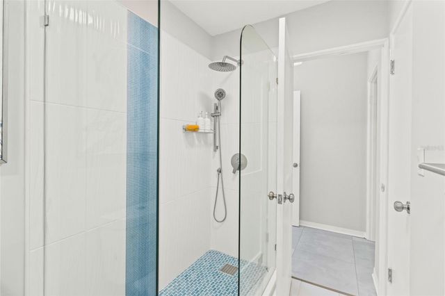 4665 WOODLAND DRIVE, St Petersburg, FL 33708