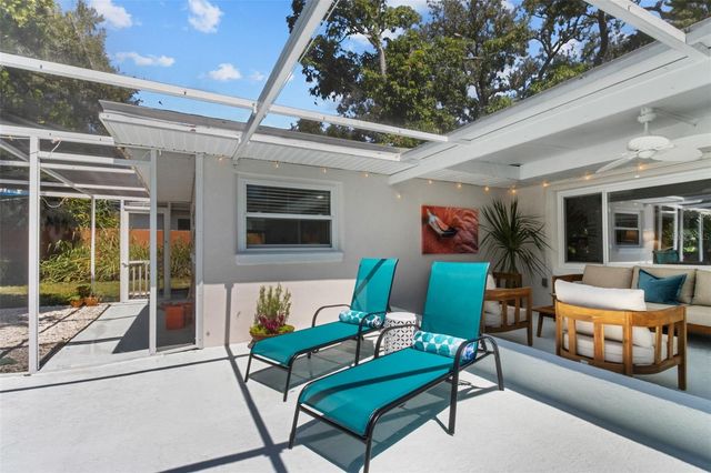 4665 WOODLAND DRIVE, St Petersburg, FL 33708