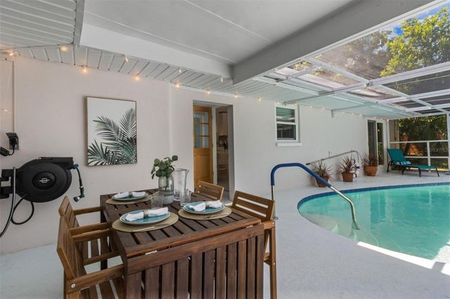 4665 WOODLAND DRIVE, St Petersburg, FL 33708