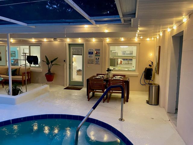 4665 WOODLAND DRIVE, St Petersburg, FL 33708