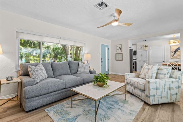 4665 WOODLAND DRIVE, St Petersburg, FL 33708