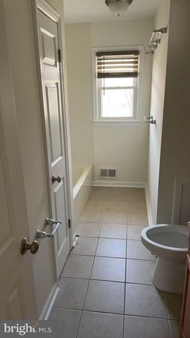 9821 HAMPTON LN, Fairfax, VA 22030