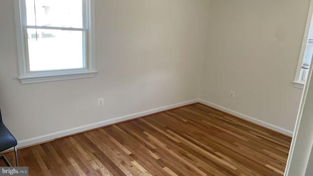 9821 HAMPTON LN, Fairfax, VA 22030