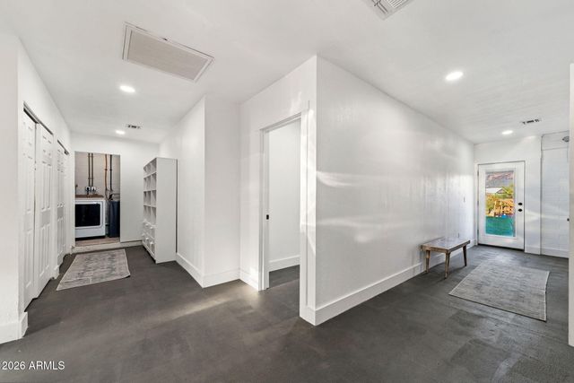 1927 E Superstition Boulevard, Apache Junction, AZ 85119