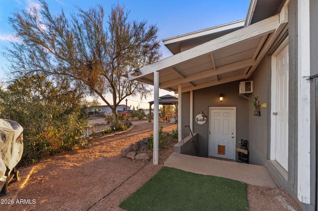 1927 E Superstition Boulevard, Apache Junction, AZ 85119