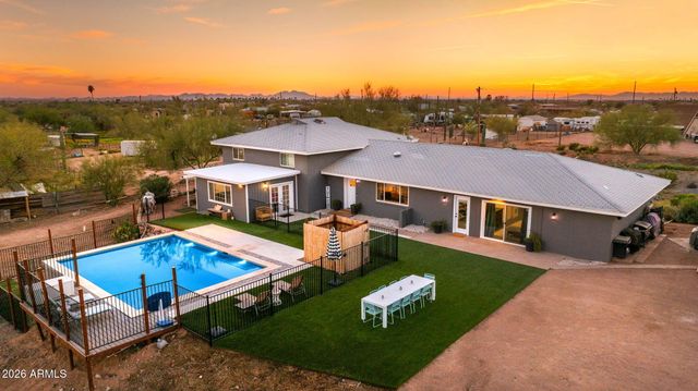 1927 E Superstition Boulevard, Apache Junction, AZ 85119