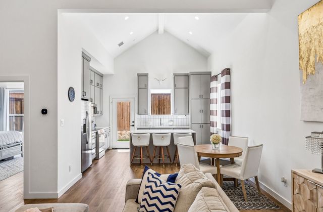 1313 Tillery Court, Grapevine, TX 76051