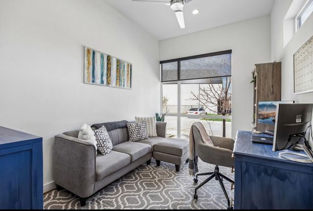 1313 Tillery Court, Grapevine, TX 76051