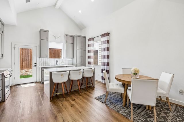 1313 Tillery Court, Grapevine, TX 76051