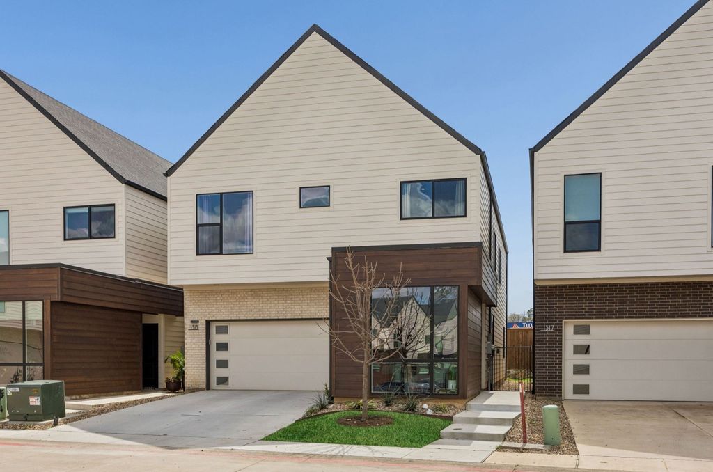 1313 Tillery Court, Grapevine, TX 76051