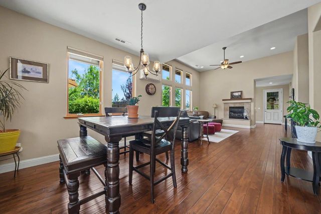 2031 Thomas Dr, Jackson, CA 95642