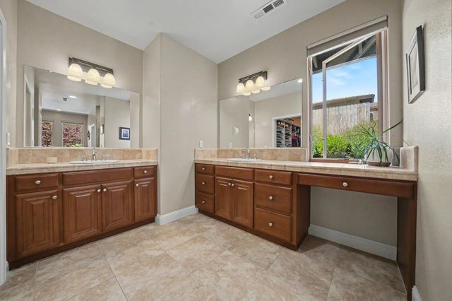 2031 Thomas Dr, Jackson, CA 95642