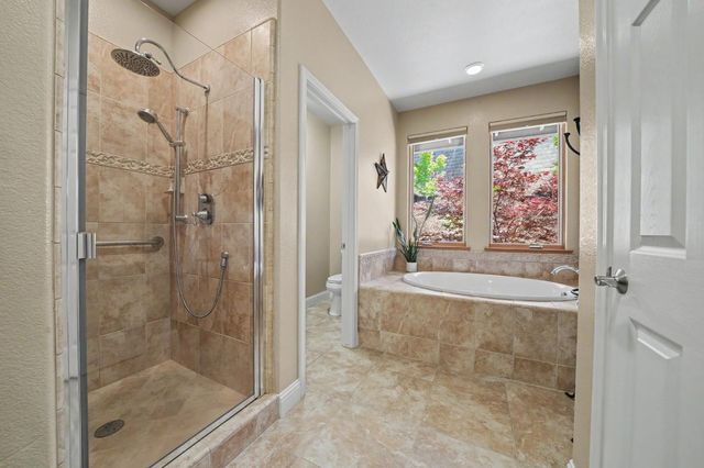 2031 Thomas Dr, Jackson, CA 95642