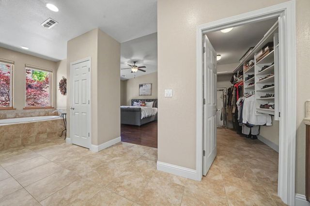 2031 Thomas Dr, Jackson, CA 95642