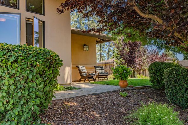 2031 Thomas Dr, Jackson, CA 95642