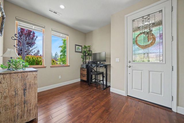 2031 Thomas Dr, Jackson, CA 95642