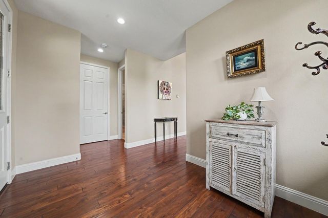 2031 Thomas Dr, Jackson, CA 95642