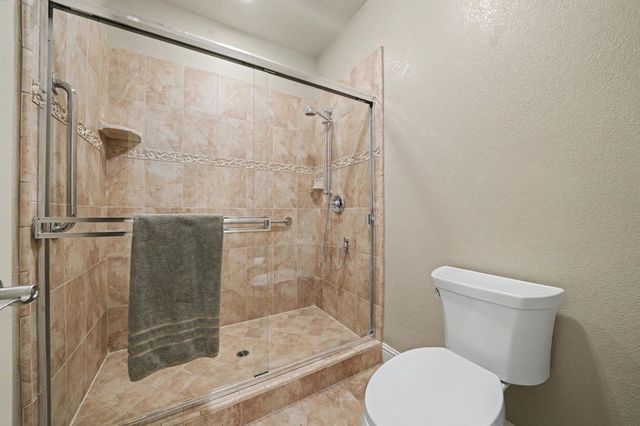 2031 Thomas Dr, Jackson, CA 95642