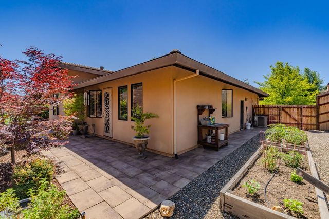 2031 Thomas Dr, Jackson, CA 95642