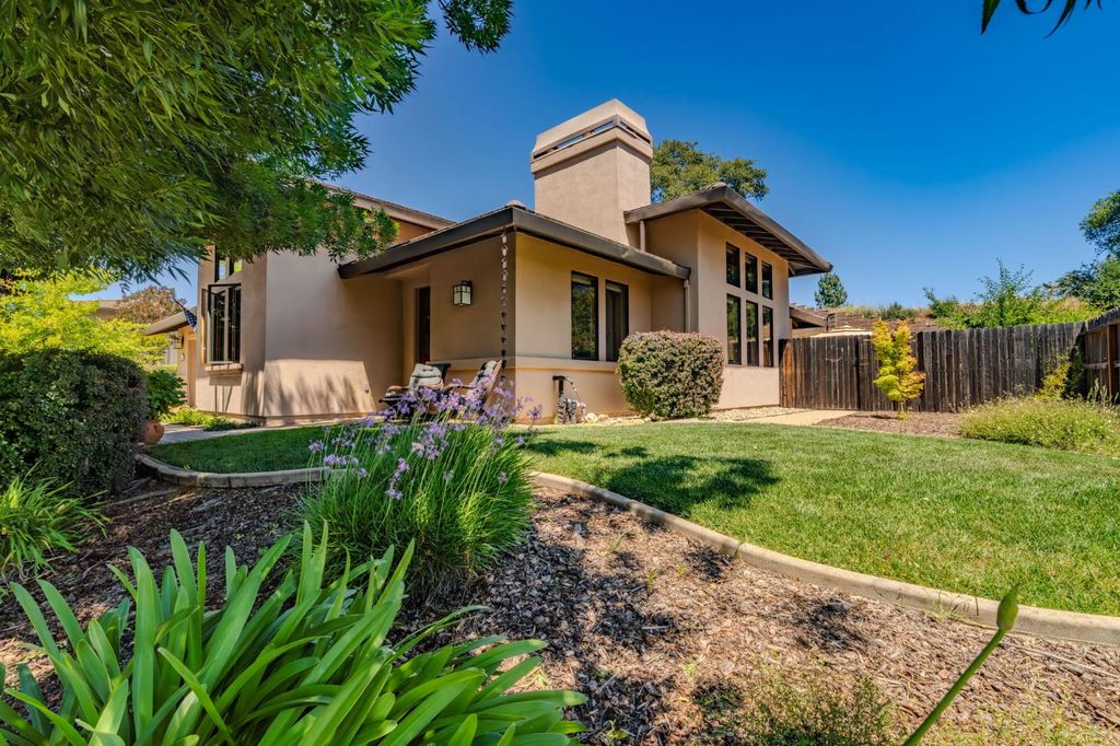 2031 Thomas Dr, Jackson, CA 95642