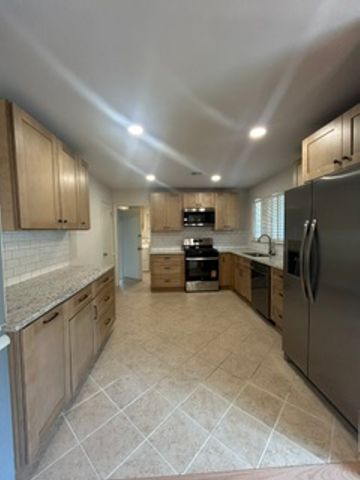 2743 E 53rd Street, Tulsa, OK 74105