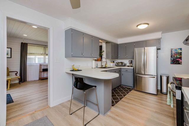 156 Harris St, Pawtucket, RI 02861