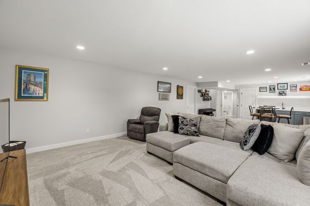 1127 Timber Ridge Drive, Norwalk, IA 50211