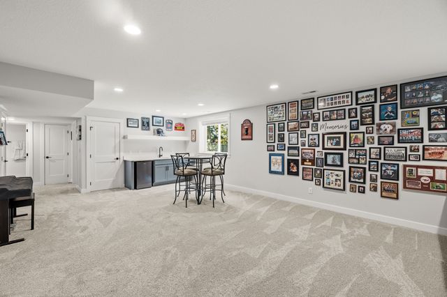 1127 Timber Ridge Drive, Norwalk, IA 50211