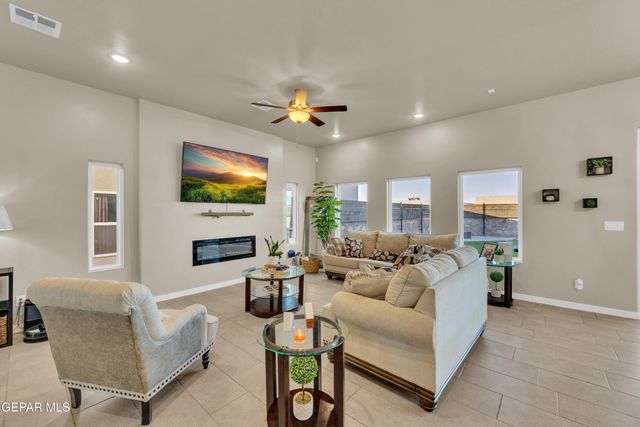 13865 Paseo Celeste Drive, Horizon City, TX 79928