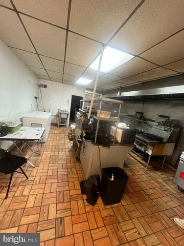 2550 GERMANTOWN AVE, Philadelphia, PA 19133