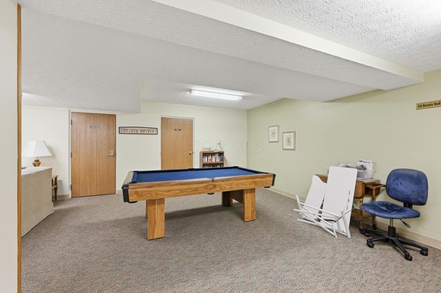 5885 Beechcroft Road, 302, Columbus, OH 43229