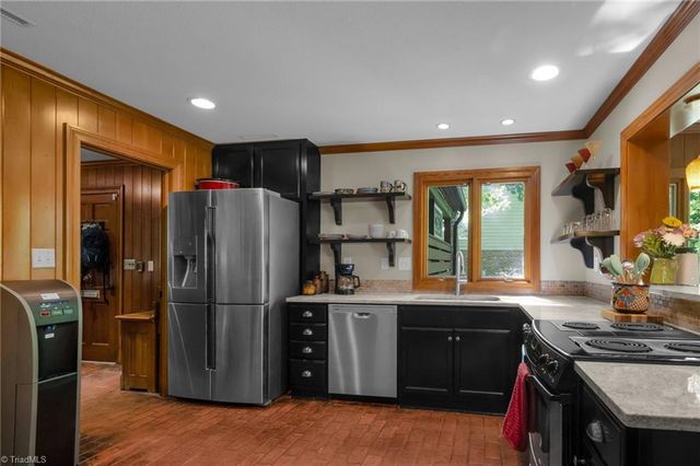 1715 Buena Vista Road, Winston-salem, NC 27104