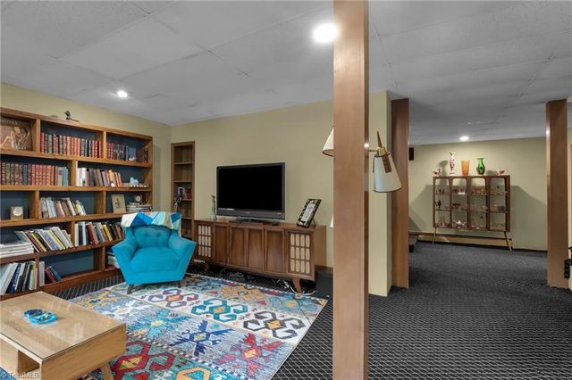 1715 Buena Vista Road, Winston-salem, NC 27104