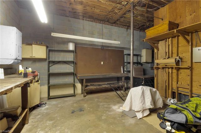 1715 Buena Vista Road, Winston-salem, NC 27104