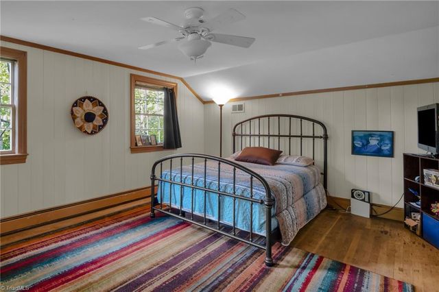 1715 Buena Vista Road, Winston-salem, NC 27104