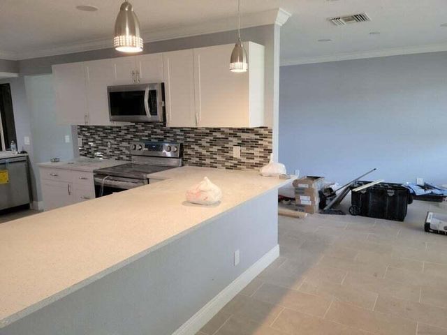 4010 N SHORE Drive, West Palm Beach, FL 33407
