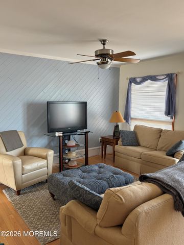 412 Bayview Avenue, Bayville, NJ 08721
