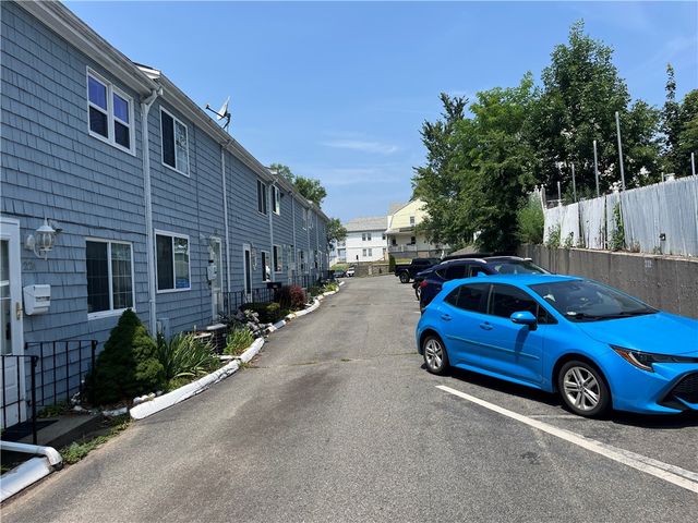 228 School Street 8, Pawtucket, RI 02860