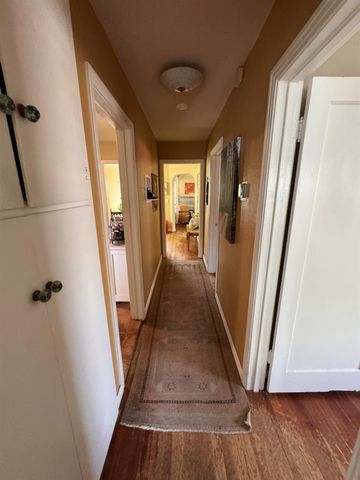 330 Rowland Ave, Modesto, CA 95354
