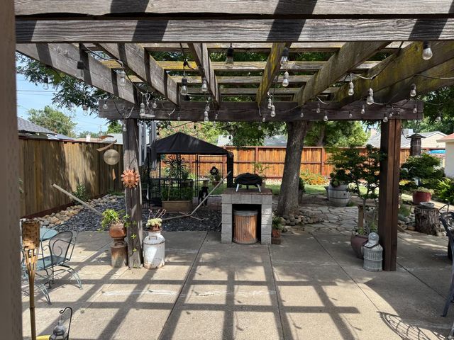 330 Rowland Ave, Modesto, CA 95354