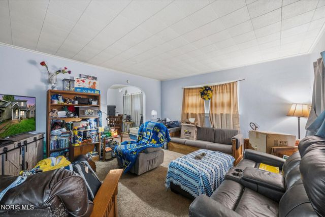 1744 Duncan Road, Toledo, OH 43613
